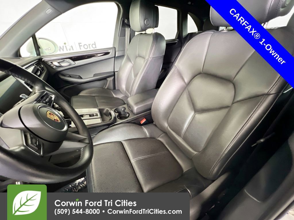 Used 2024 Porsche Macan image 23