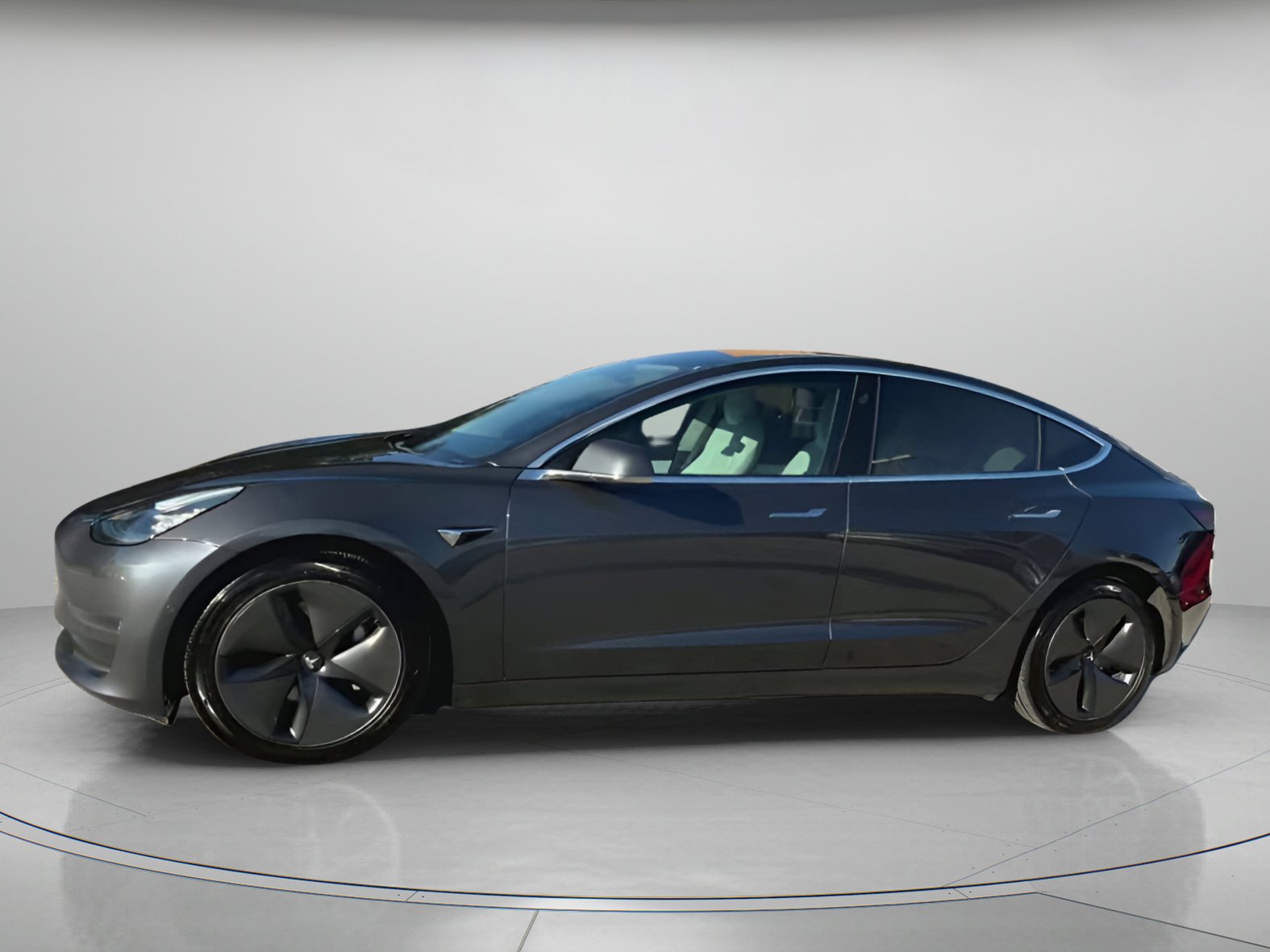 Used 2018 Tesla Model 3 Long Range image 14