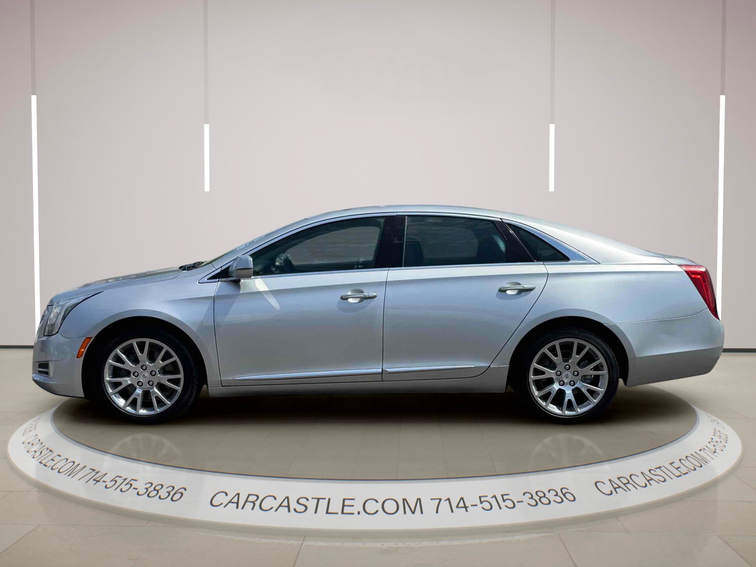 Used 2017 Cadillac XTS Luxury FWD image 2