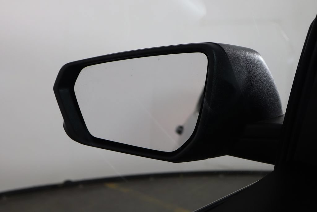 Used 2024 Chevrolet Equinox LS FWD image 36