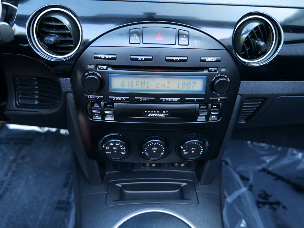 Used 2008 MAZDA MX-5 Miata Grand Touring w/ Premium Pkg image 22