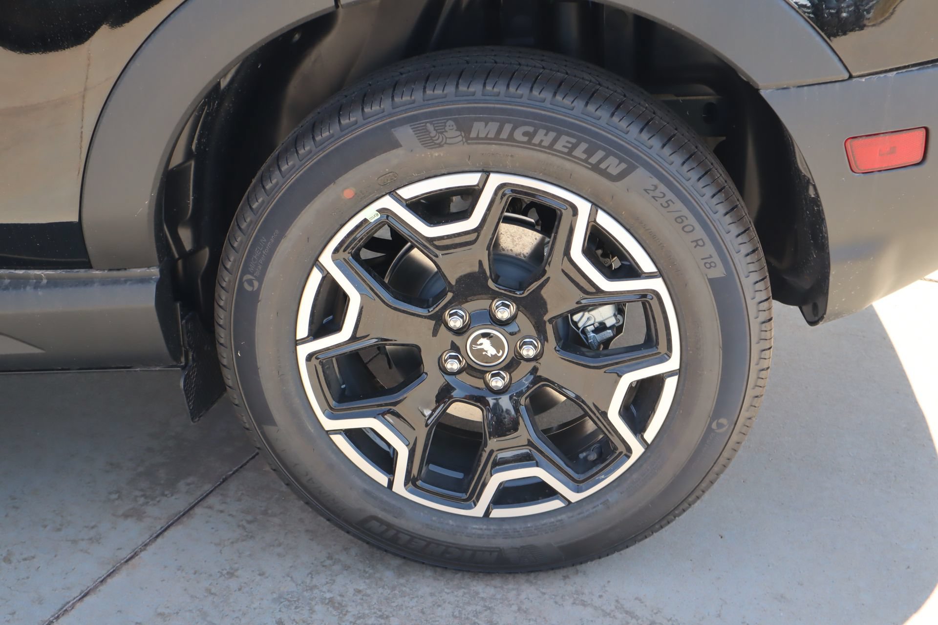 New 2026 Ford Bronco Sport Outer Banks w/ Outer Banks Tech Package+ AWD/4WD image 18