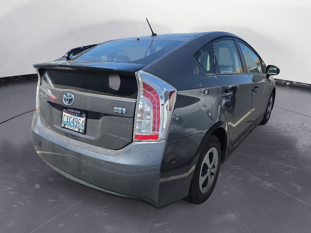 Used 2015 Toyota Prius Two FWD image 3