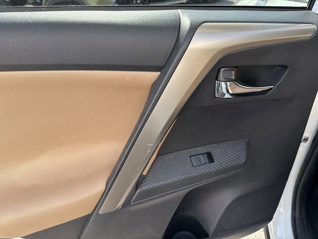 Used 2015 Toyota RAV4 XLE image 12