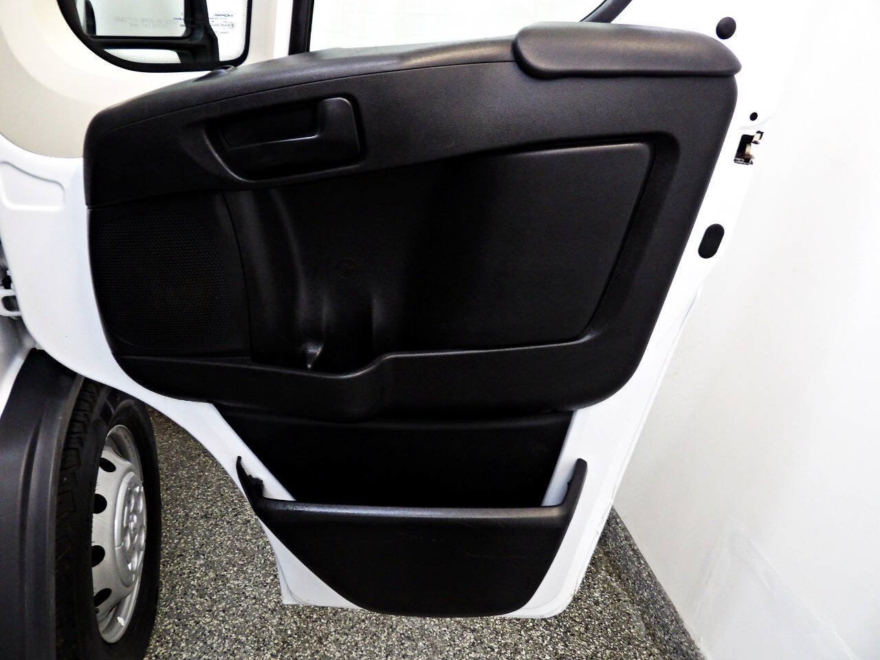Used 2018 RAM ProMaster 3500 w/ Mopar Trailer Tow Group FWD image 8