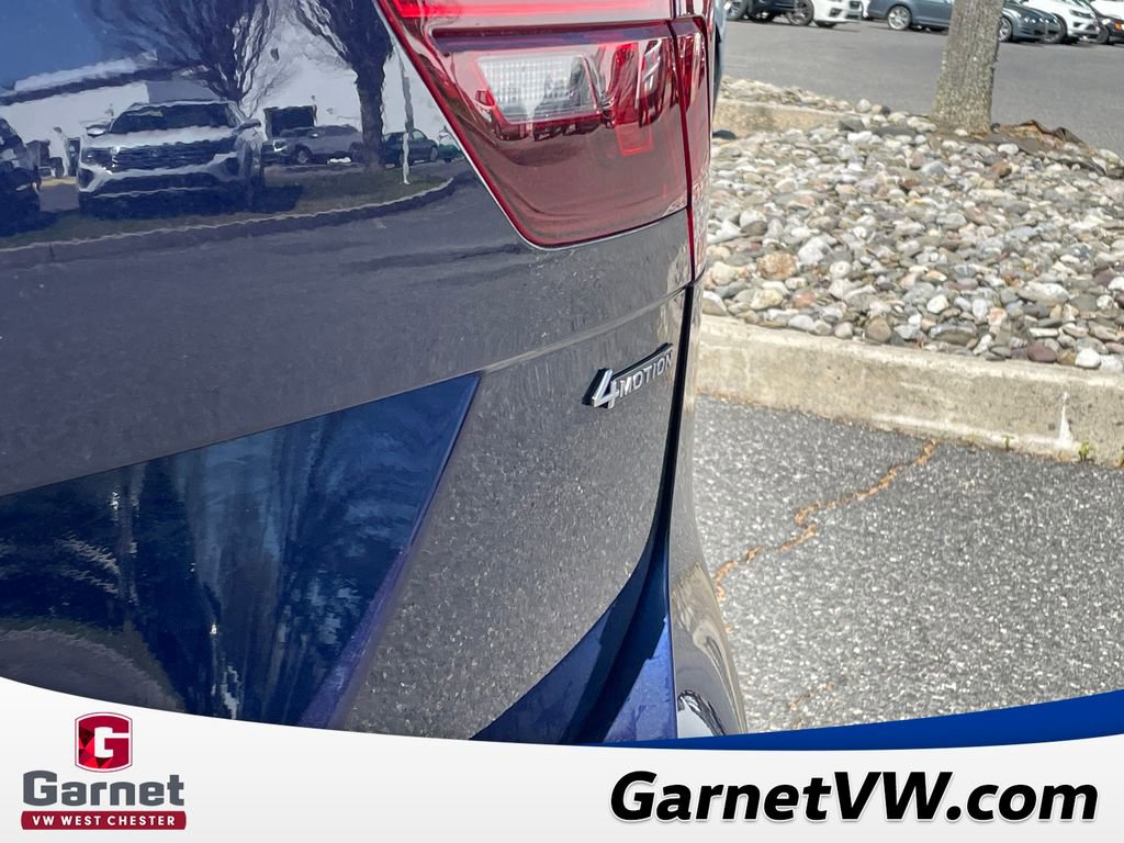 Used 2024 Volkswagen Tiguan SEL R-Line image 16