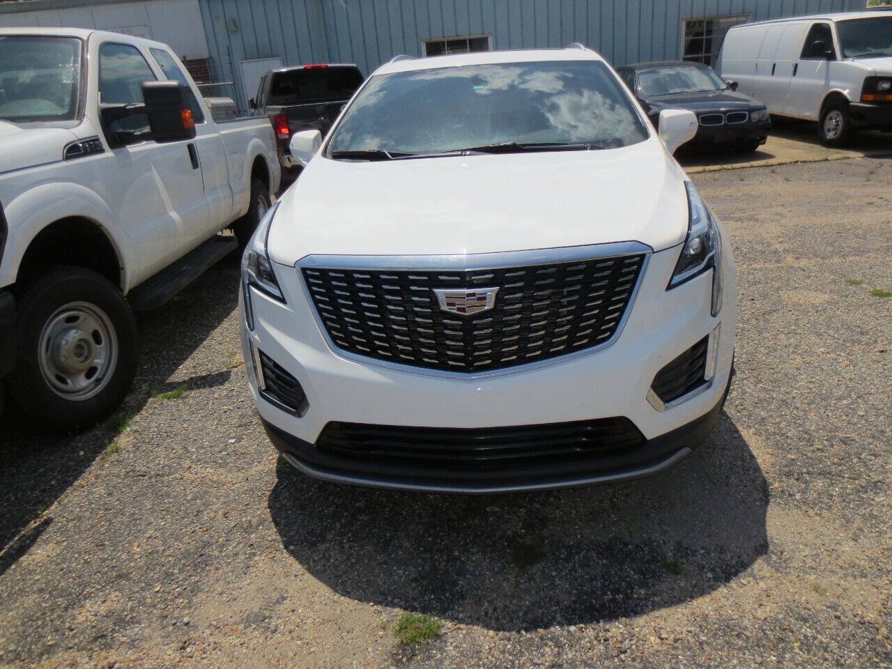 Used 2020 Cadillac XT5 Premium Luxury FWD image 3