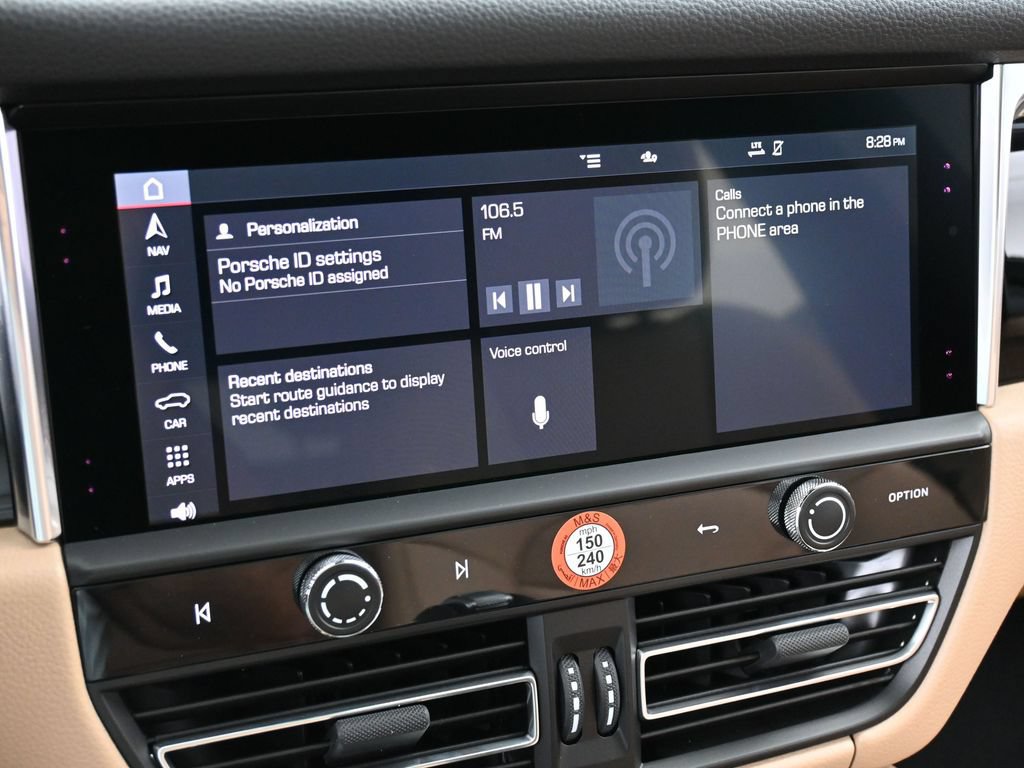 Certified 2026 Porsche Macan AWD/4WD image 20