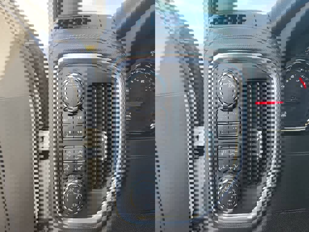 Used 2021 Chevrolet Silverado 1500 LT Trail Boss w/ Bed Protection Package image 34