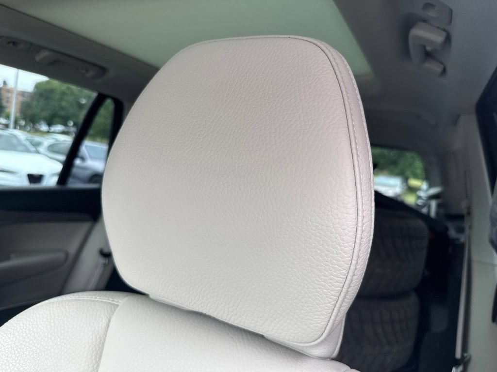 Used 2023 Volvo XC90 B6 Plus AWD/4WD image 33