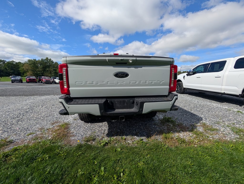 Used 2025 Ford F250 XLT w/ Black Appearance Package AWD/4WD image 5