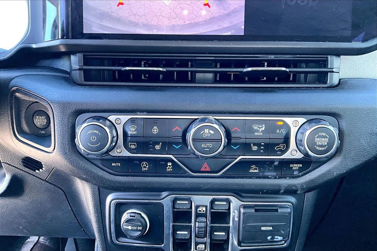 Certified 2024 Jeep Wrangler Willys image 17