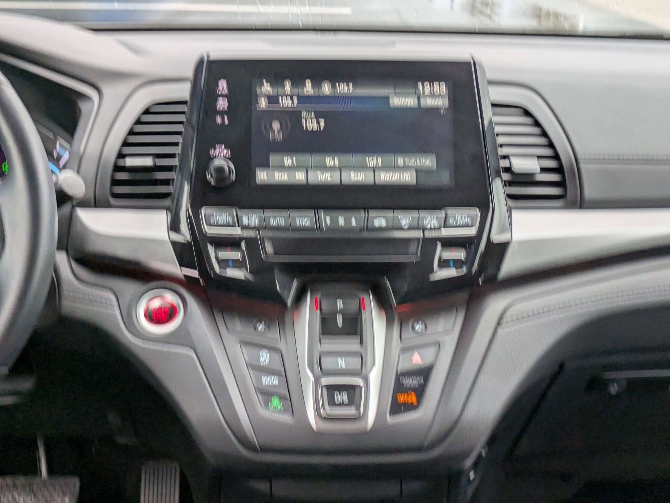 Certified 2024 Honda Odyssey Sport image 25