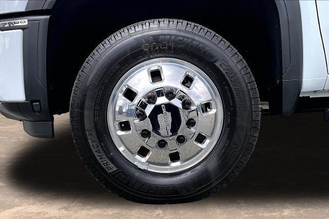 New 2026 GMC Sierra 3500 Denali w/ Denali Reserve Package image 11