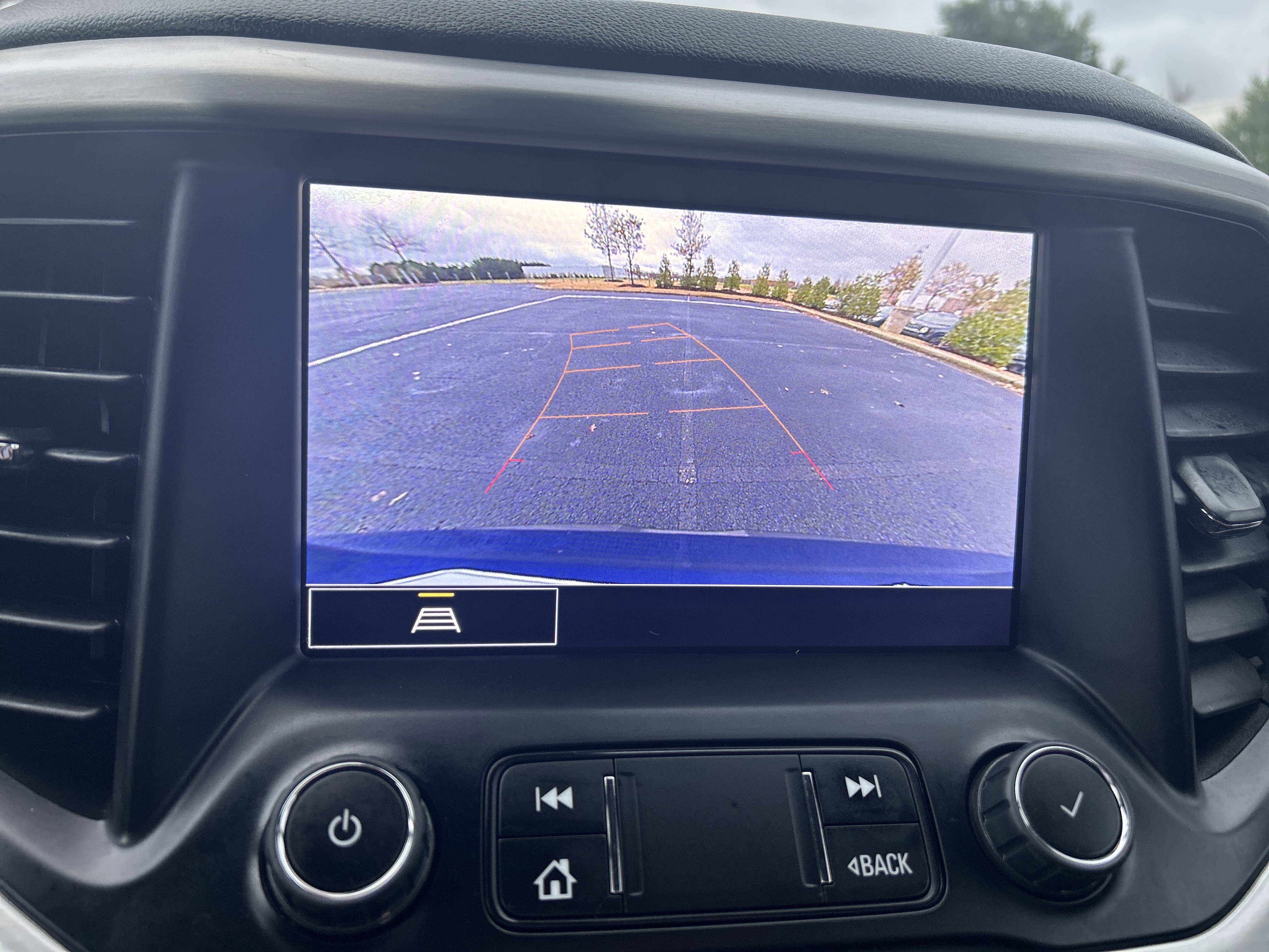 Used 2023 GMC Acadia SLT w/ Elevation Edition image 10