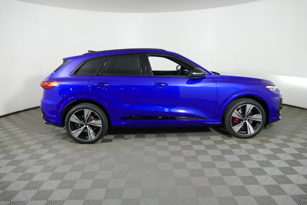 New 2026 Audi SQ5 Premium Plus AWD/4WD image 2