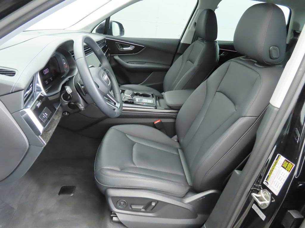Used 2023 Audi Q7 3.0T Prestige image 19