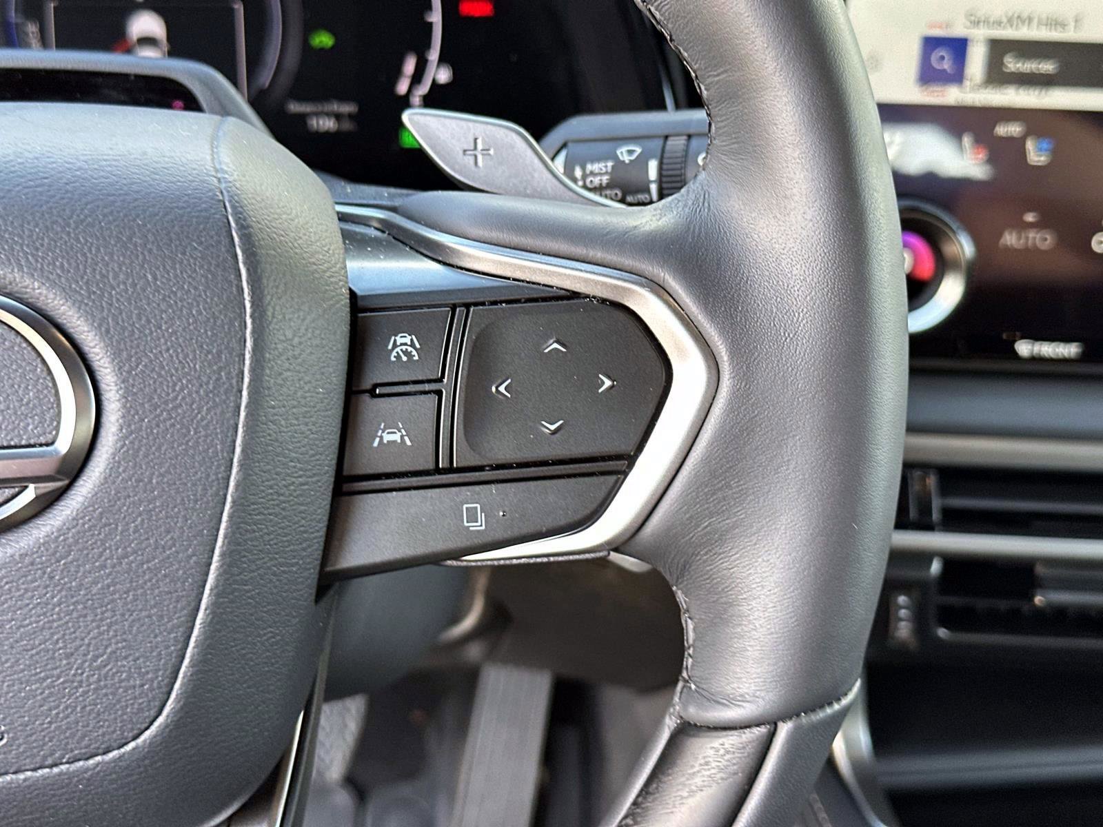 Used 2024 Lexus RX 350 image 31