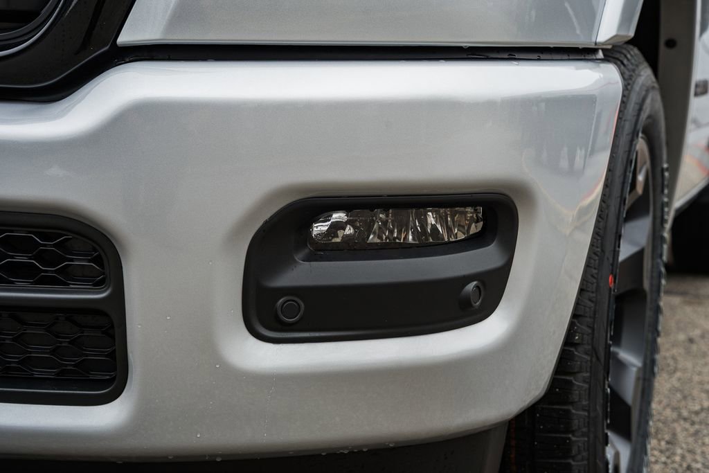 New 2026 RAM 1500 4x4 Crew Cab image 14