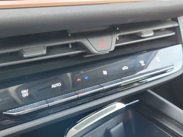 Used 2025 Buick Envision Sport Touring AWD/4WD image 28