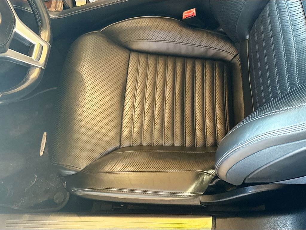 Used 2013 Mercedes-Benz SL 550 w/ Premium Pkg image 21