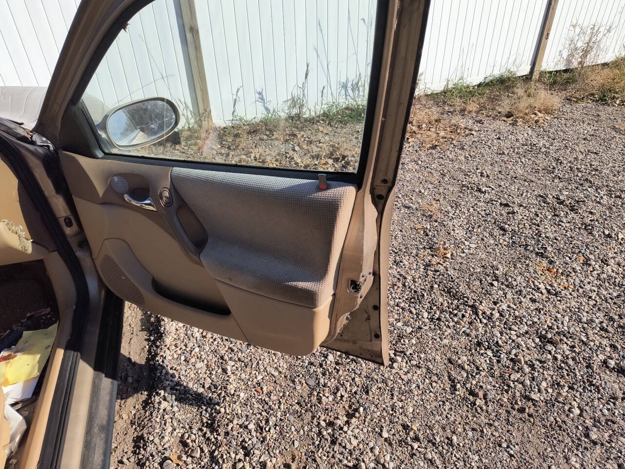 Used 2001 Saturn L-Series L200 FWD image 26
