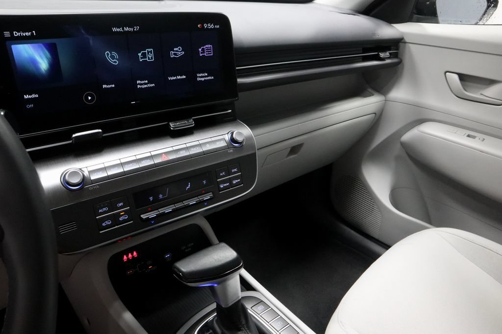Certified 2025 Hyundai Kona SEL FWD image 29