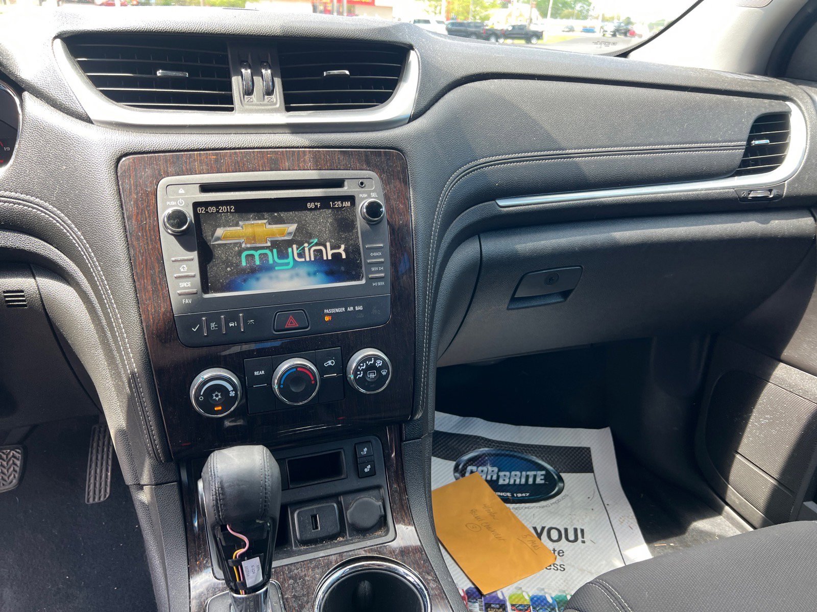 Used 2016 Chevrolet Traverse LT w/ Style and Technology Package FWD image 13