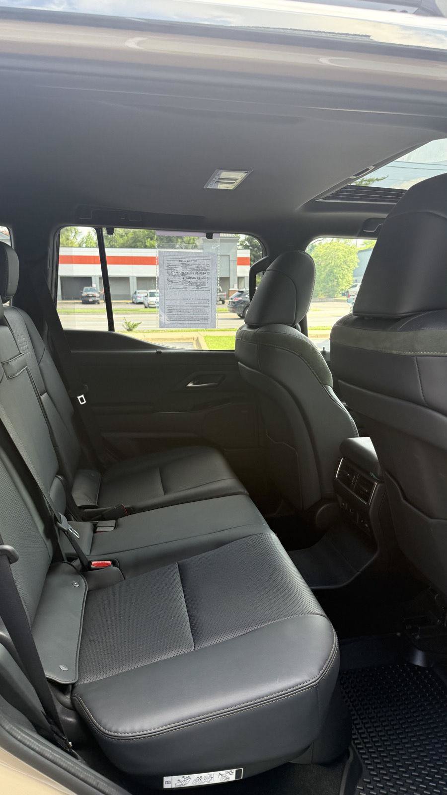 Used 2025 Lexus GX 550 AWD/4WD image 45