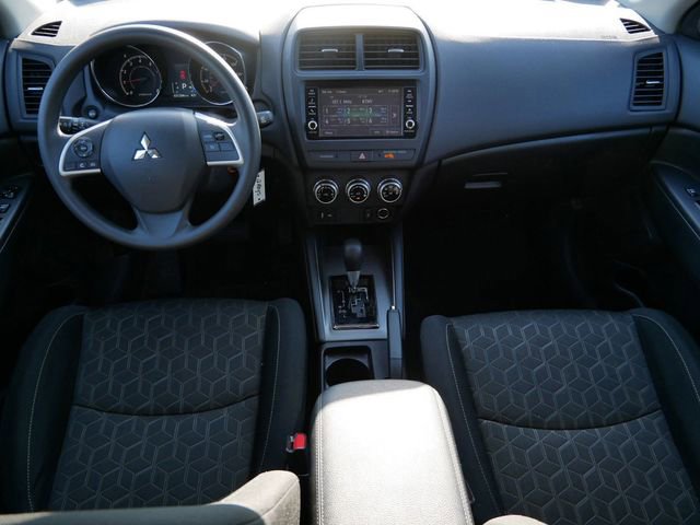 Used 2025 Mitsubishi Outlander Sport ES AWD/4WD image 12