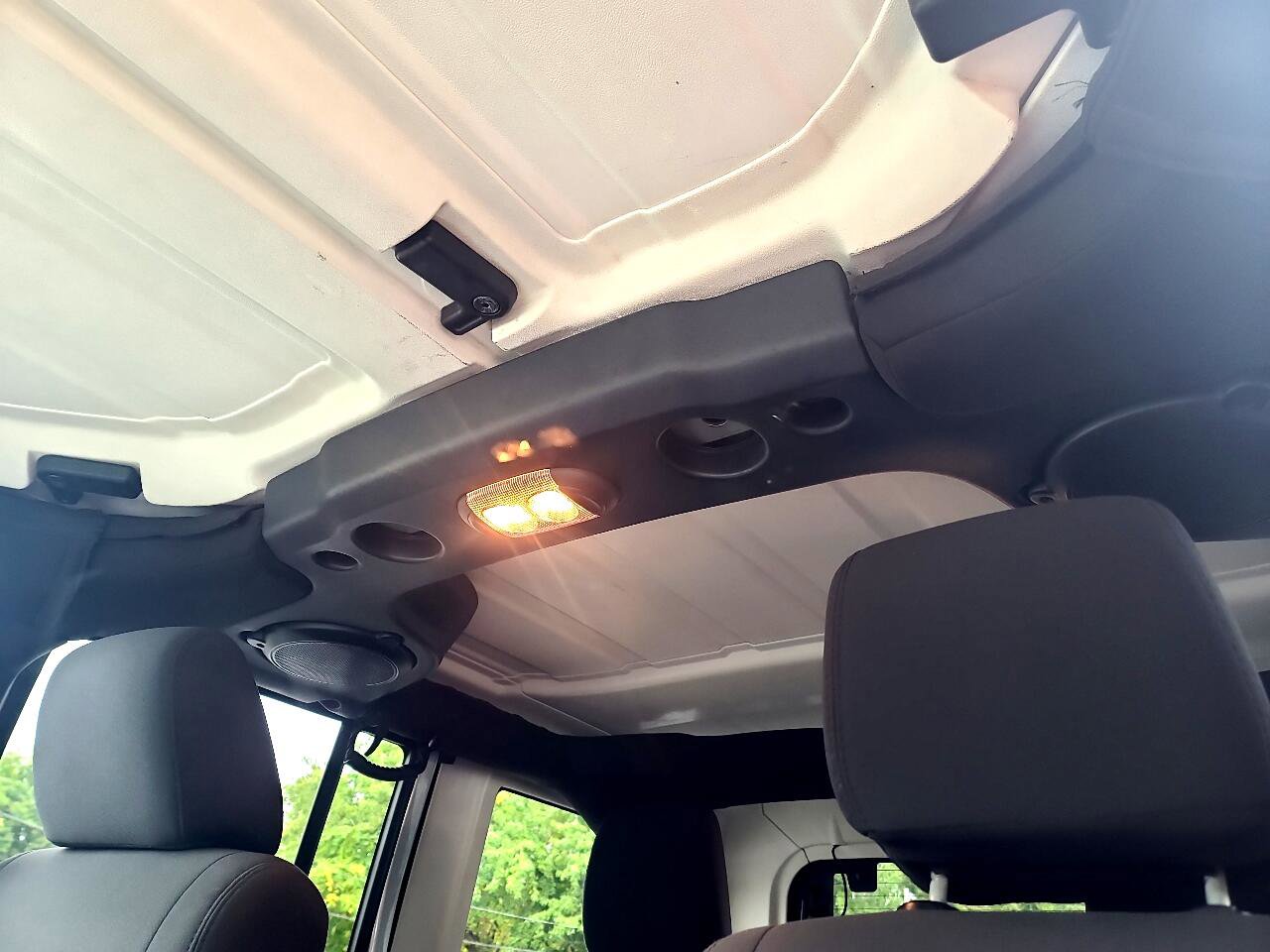 Used 2012 Jeep Wrangler Unlimited Sport w/ Dual Top Group image 21