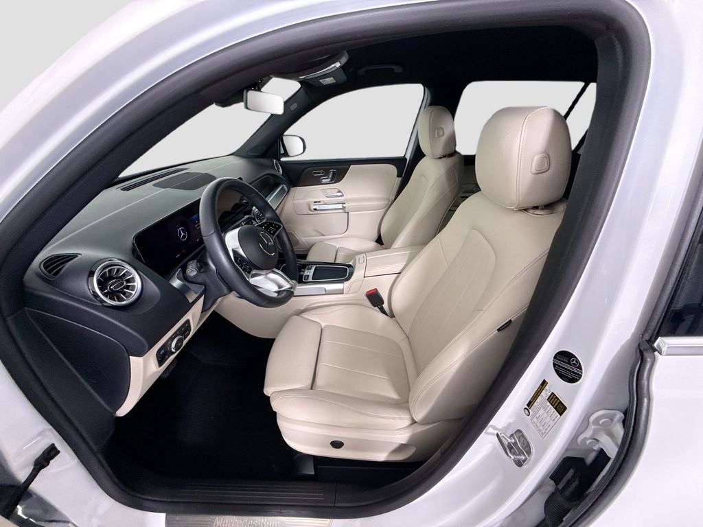 Certified 2025 Mercedes-Benz GLB 250 image 19