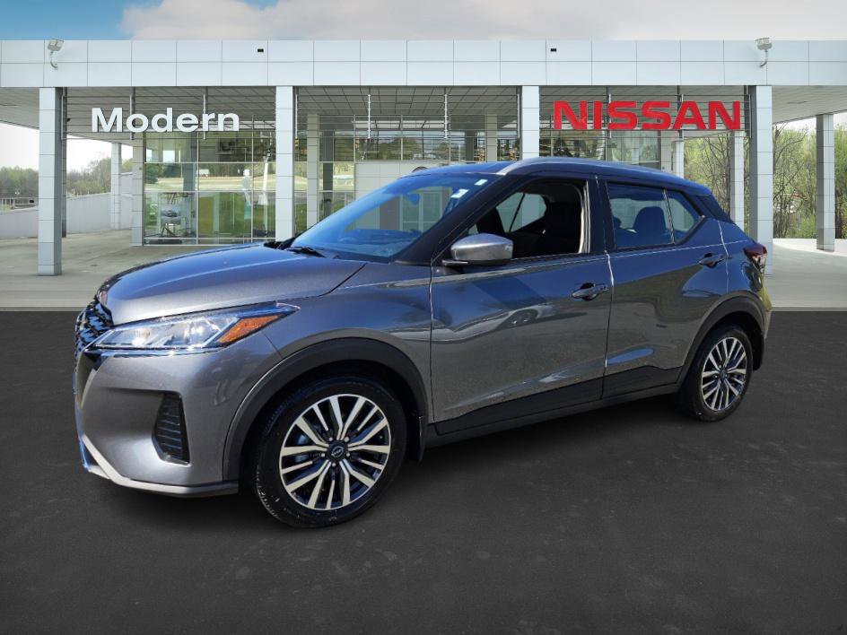 Used 2024 Nissan Kicks SV