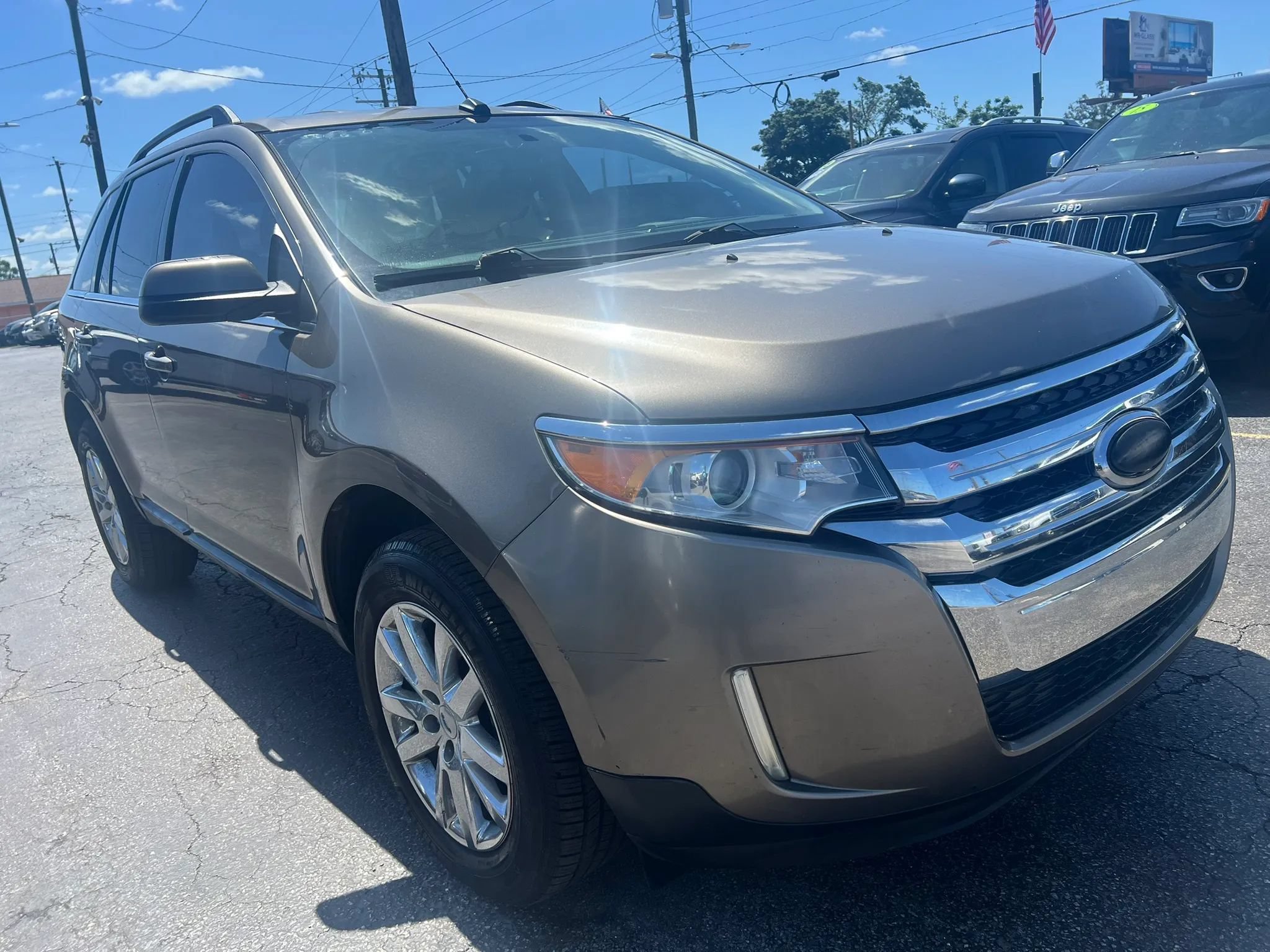 Used 2013 Ford Edge Limited FWD image 4