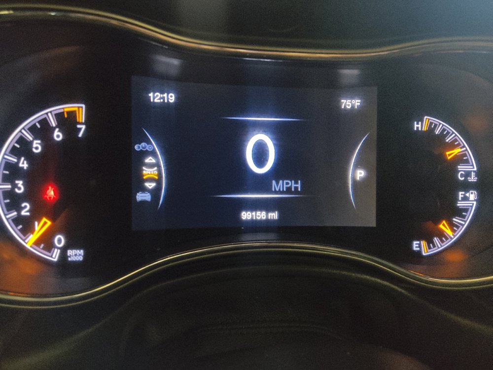 Used 2021 Jeep Grand Cherokee Laredo RWD image 23