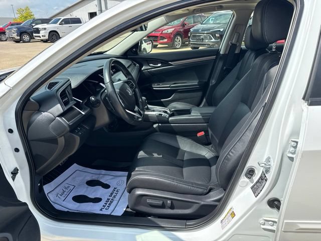 Used 2019 Honda Civic Touring image 14