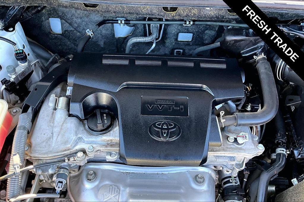 Used 2018 Toyota RAV4 LE AWD/4WD image 29