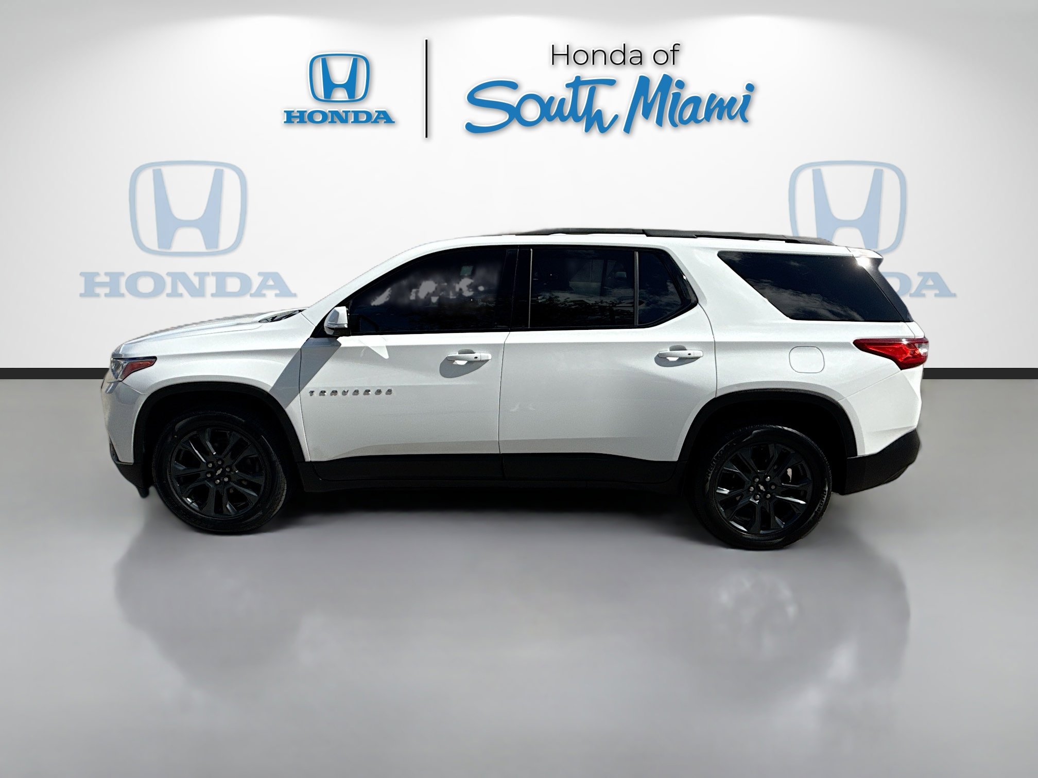 Used 2020 Chevrolet Traverse RS image 4