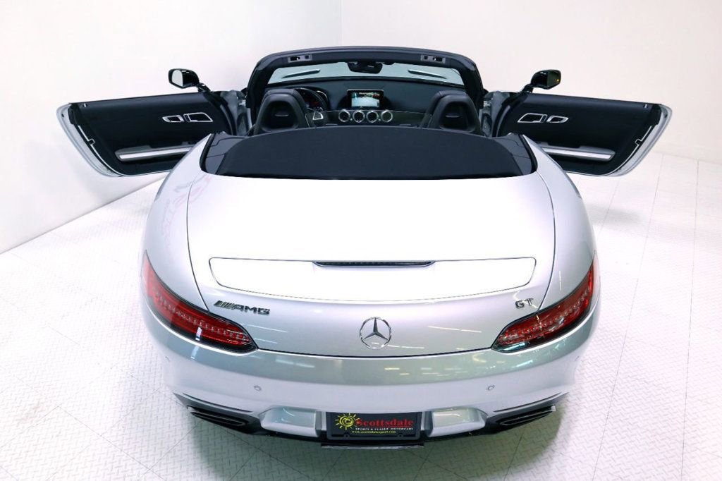 Used 2019 Mercedes-Benz AMG GT image 15