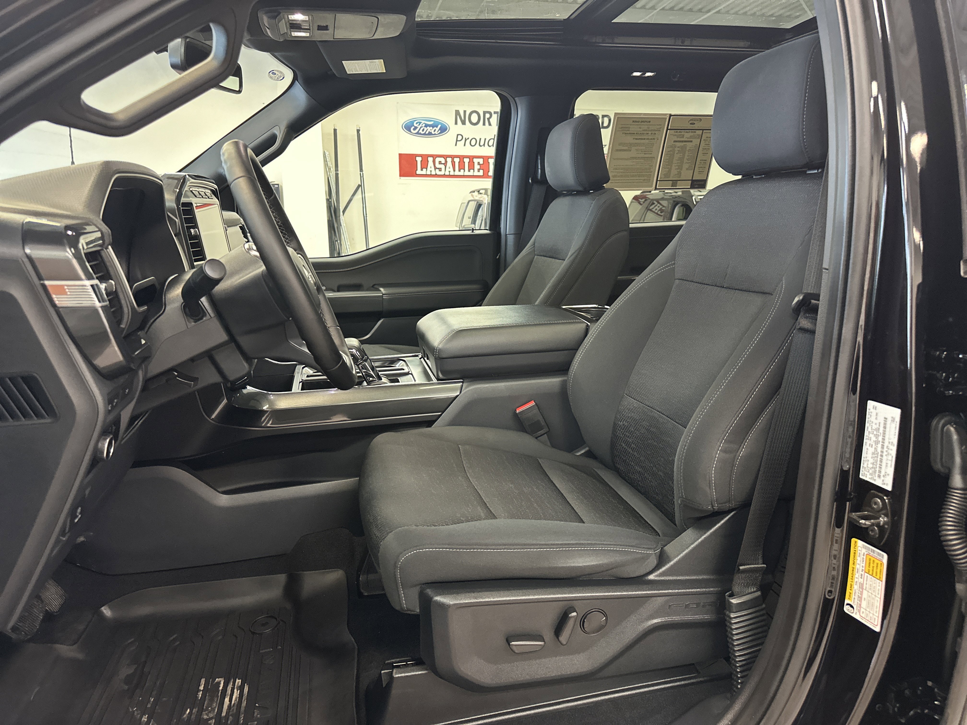 Used 2023 Ford F150 XLT w/ Equipment Group 302A High image 5