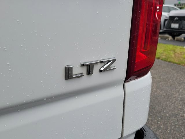 Used 2022 Chevrolet Silverado 1500 LTZ w/ LTZ Premium Package AWD/4WD image 9
