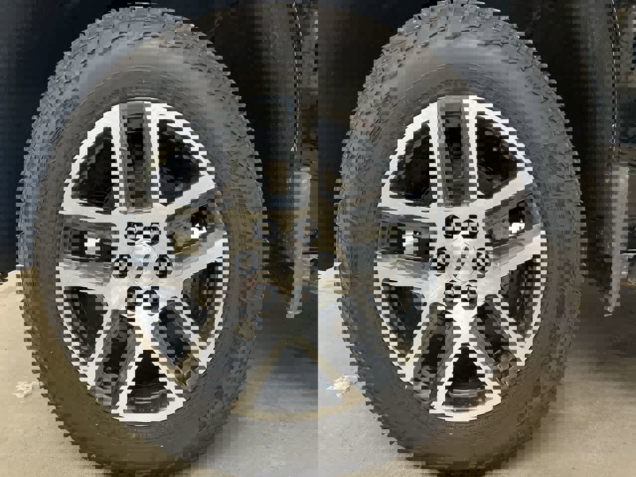 Used 2019 Chevrolet Silverado 1500 LT Trail Boss image 10