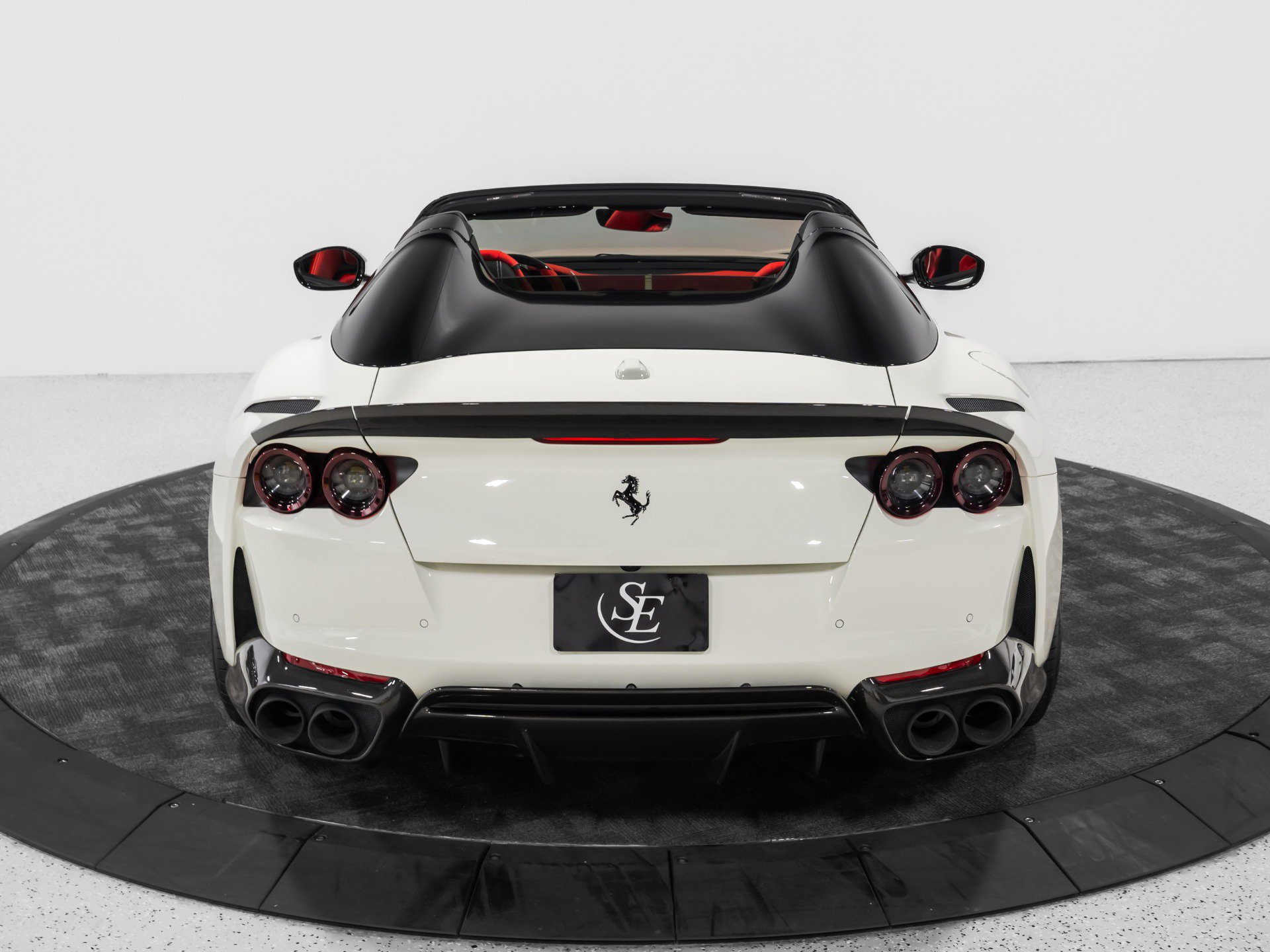 Used 2023 Ferrari 812 GTS RWD image 8