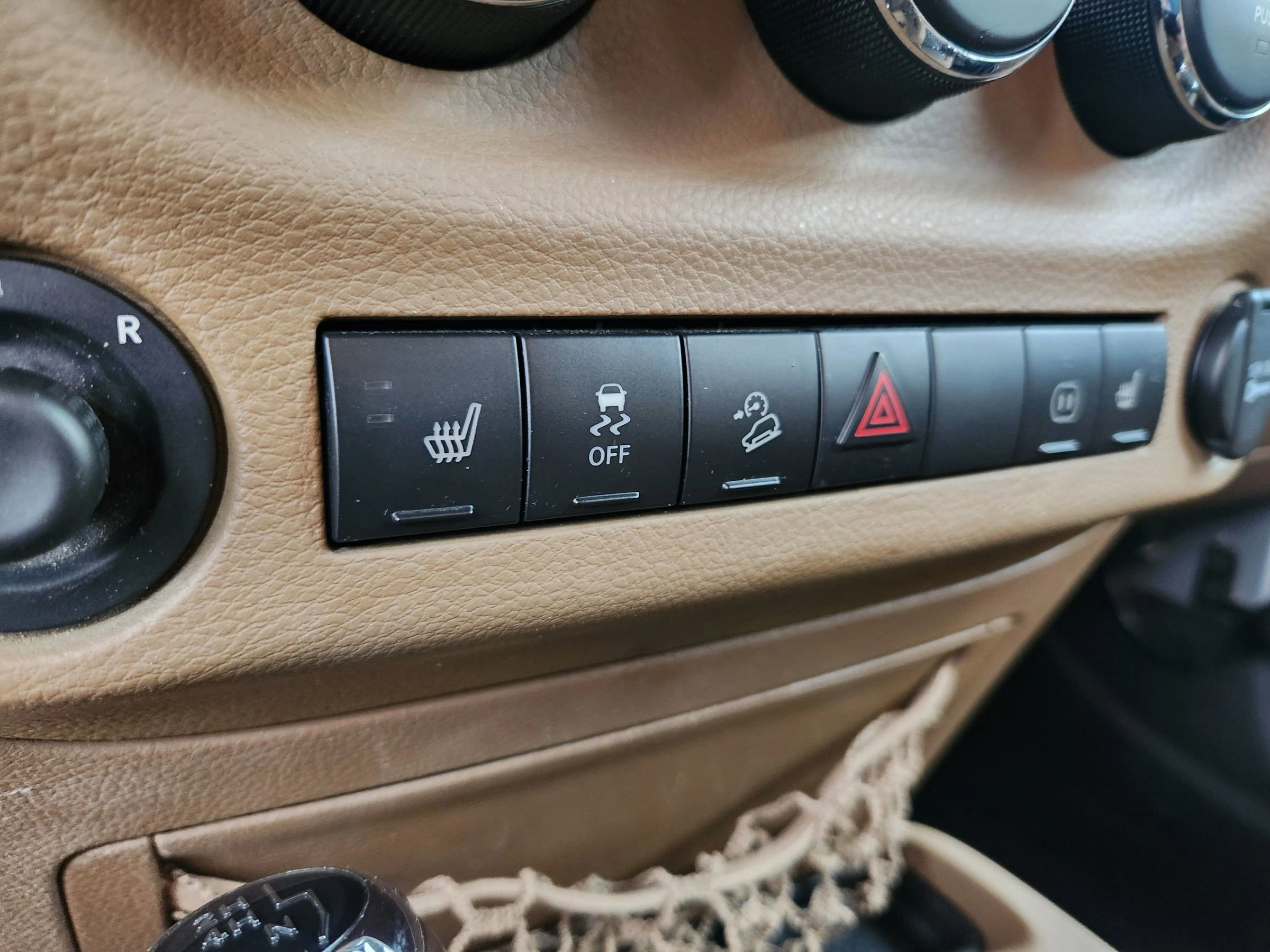 Used 2012 Jeep Wrangler Unlimited Sahara w/ Dual Top Group image 35