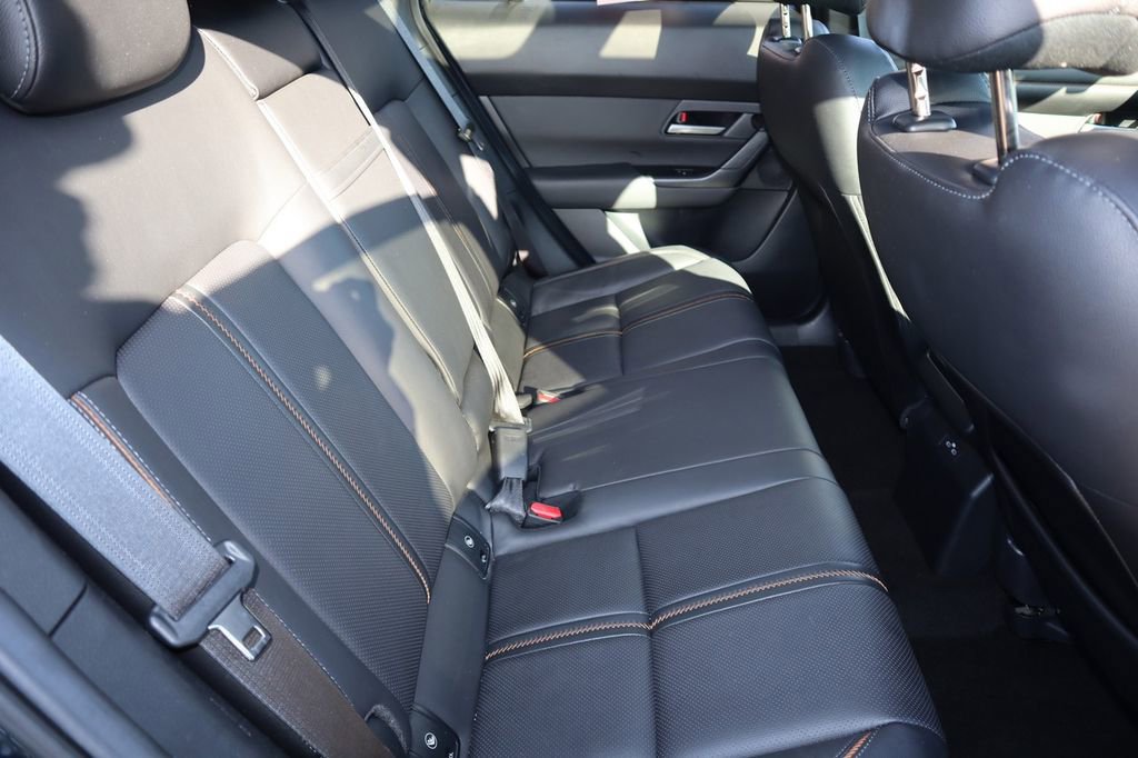 Used 2025 MAZDA CX-50 AWD 2.5 Hybrid w/ Premium Pkg image 23