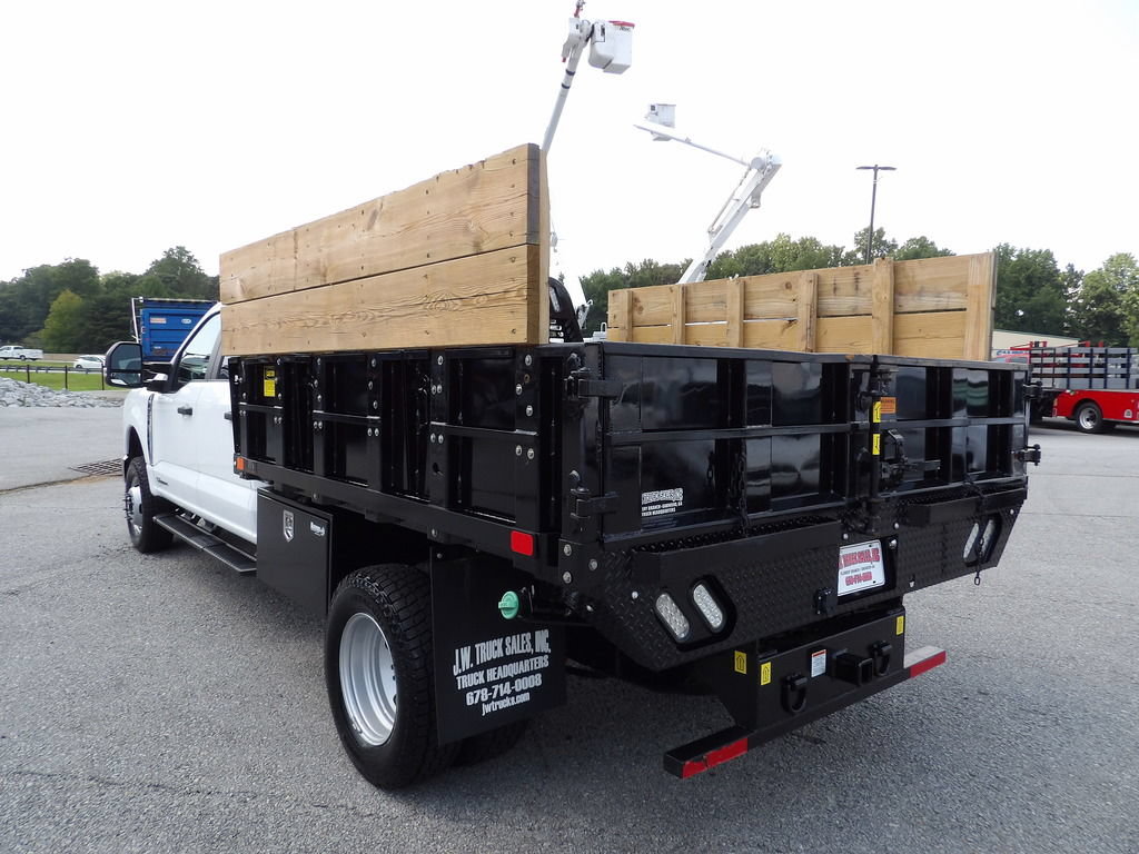 Used 2023 Ford F350 XL w/ Snow Plow Prep Package AWD/4WD image 17