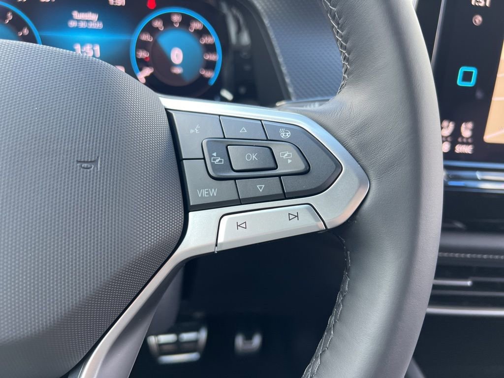 New 2026 Volkswagen Atlas Cross Sport SEL Premium R-Line image 17