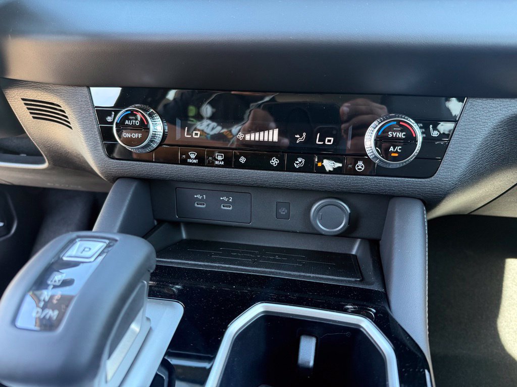 New 2026 Mitsubishi Outlander SE FWD image 29