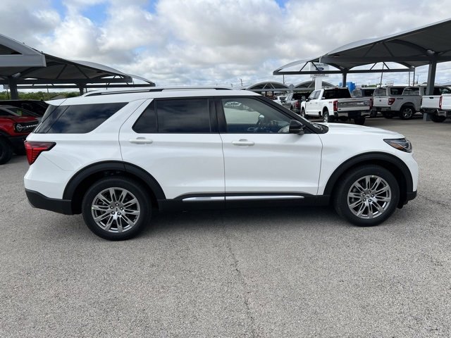 New 2025 Ford Explorer Platinum image 9
