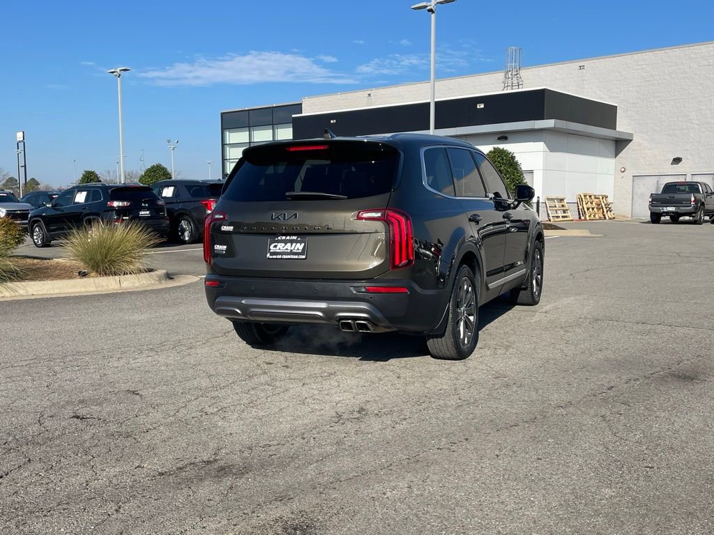 Used 2022 Kia Telluride EX w/ EX Premium Package image 8
